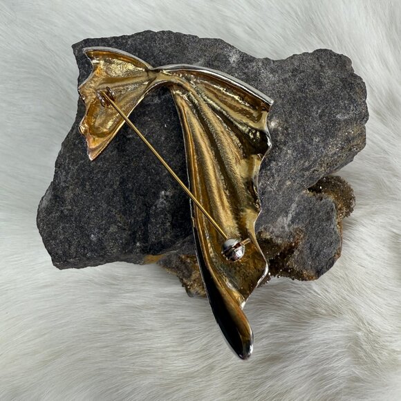 Vintage Silver Tone Abstract Sash Brooch - Picture 5 of 6